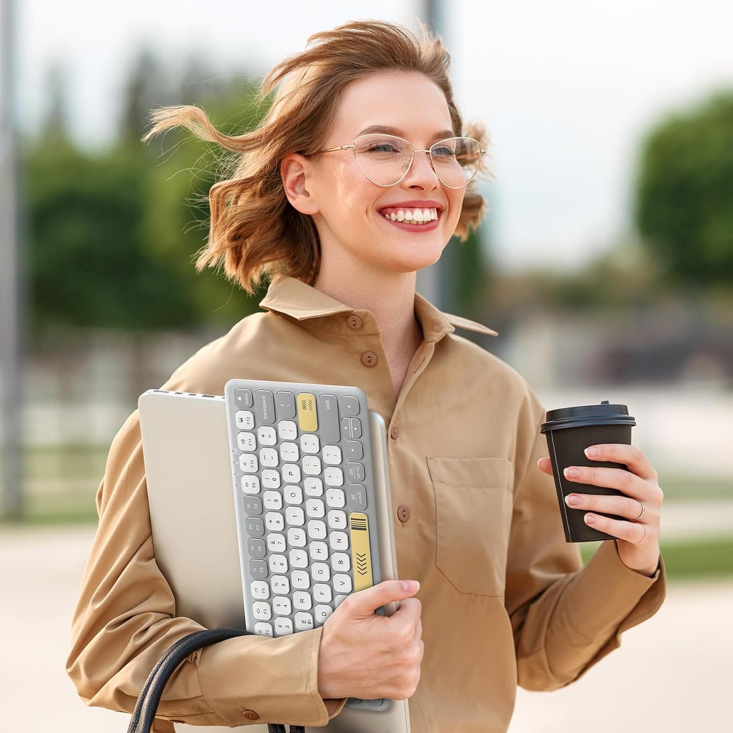 Tastatură iClever BK50, Bluetooth 5.1, USB-C, Compactă, Portabilă, Culori Vibrante, Tastare Silențioasă, Sincronizare Pana La 3 Dispozitive, Compatibilă Cu Tabletă, iPad, iPhone, Windows